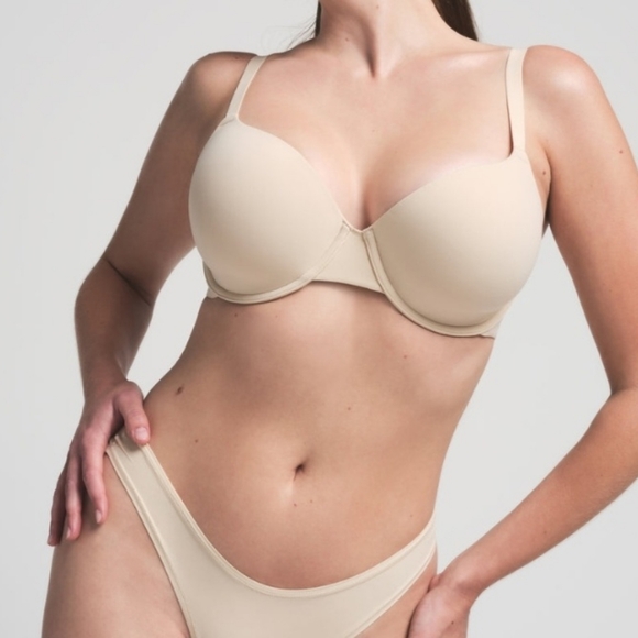 NWT SKIMS Fits Everybody T-Shirt Bra Size 38D Sand - Picture 2 of 8